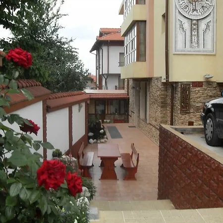 Otel за гости - семейна ивел Bansko
